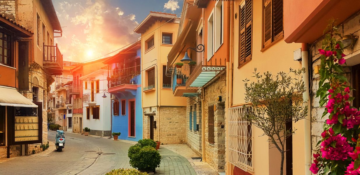 Ioannina,City,Old,Tranditional,Pedestrian,Street,Called,Soutsou,In,Greece